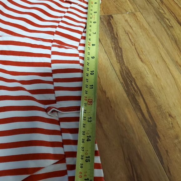 Shorts - Picture 4 of 5